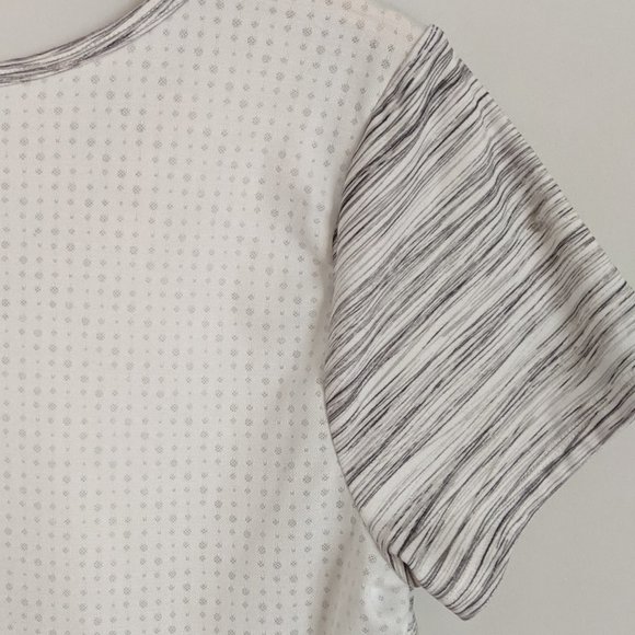 Lolë Repose Short Sleeve T-Shirt - Picture 7 of 10